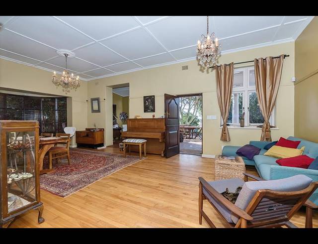 3 BEDROOM HOUSE FOR SALE IN MUIZENBERG